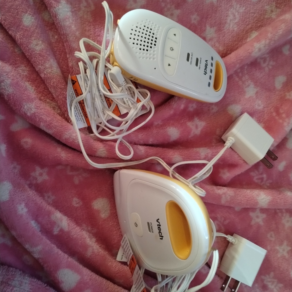 VTech White and Yellow Digital Baby Monitor